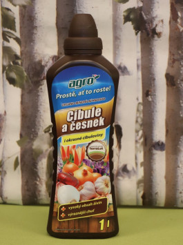 AGRO OM kap.hn. na cibuli a česnek 1L
