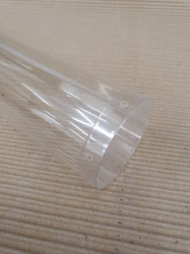 Plastový tubus na rostliny