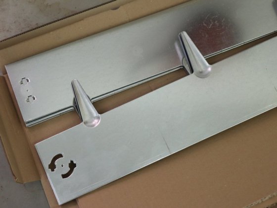 detail Kovový obrubník s hroty - pozink. 10ks