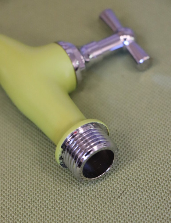 detail Sedlový ventil, zelený/chrom