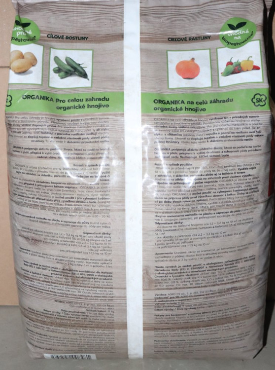 detail NATURA ORGANIKA Pro celou zahrada 8 kg