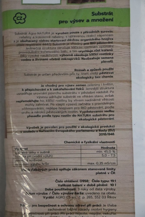 detail Natura substrát výsev a množení 10L