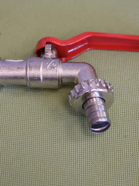 detail Zahradní ventil 1/2