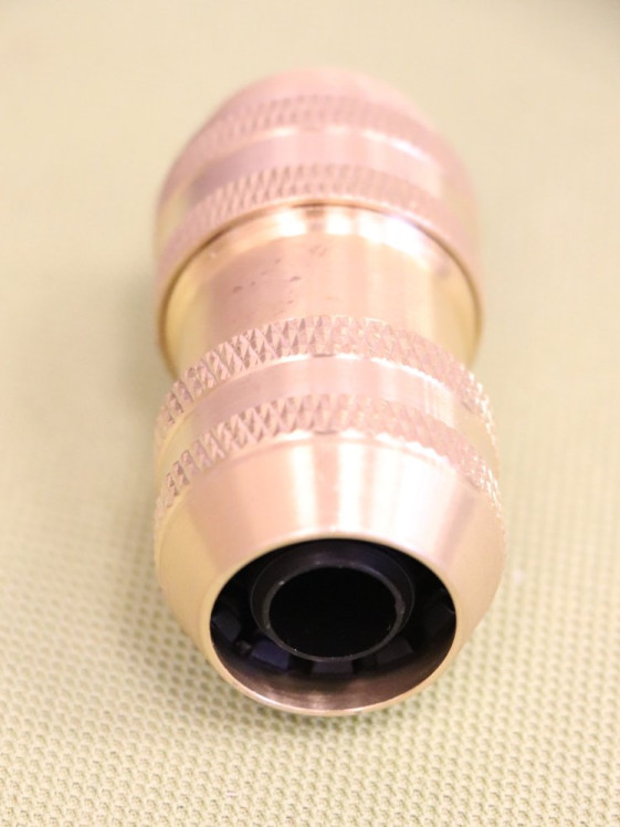 detail Hadicová spojka 1/2