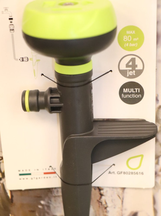 detail Zavlažovač DRIVER- STAKE, LIME