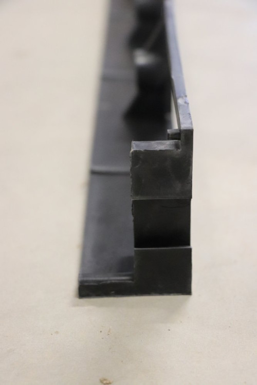 detail Obruba záhonu a trávníku