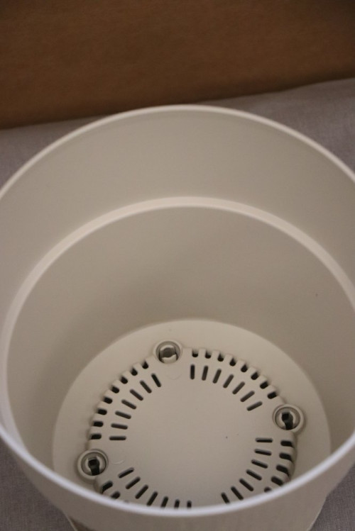 detail Samozavlažovací květináč ETHICA 20 - béžový