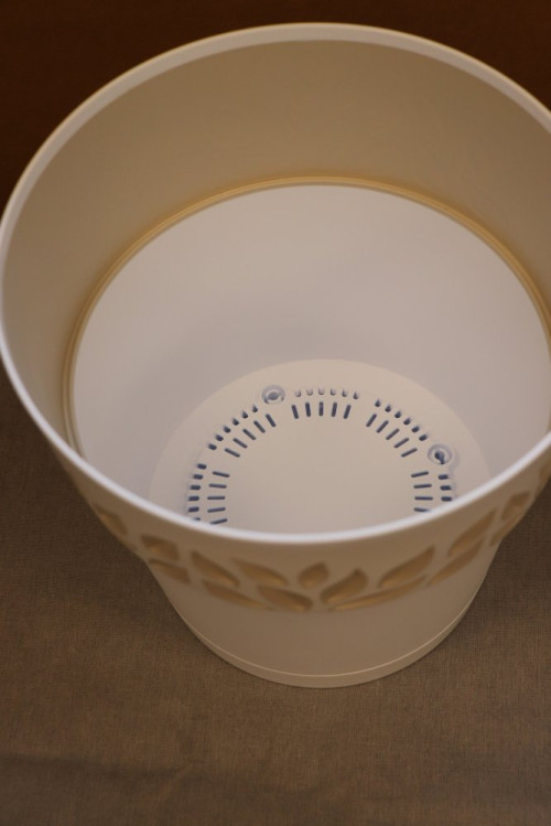 detail Samozavlažovací květináč OPERA CLOE 25 - bílá