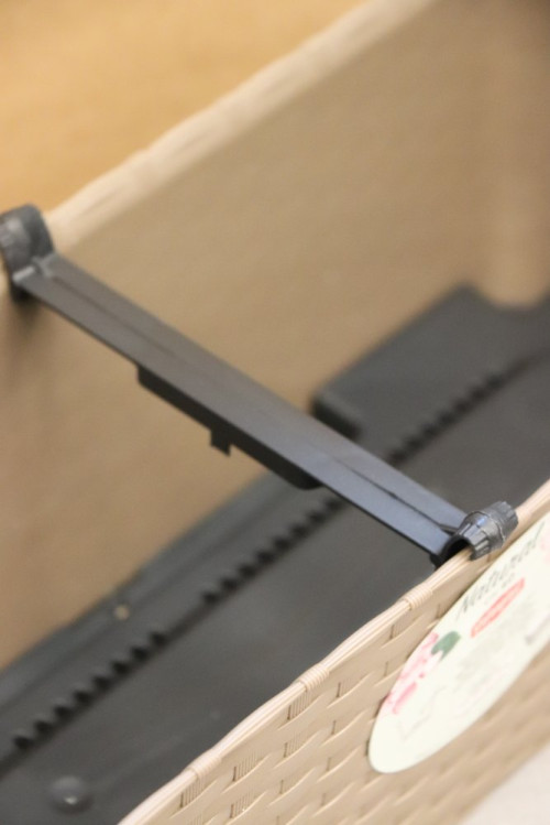 detail Truhlík na květiny NATURAL 40 -šedohnědá