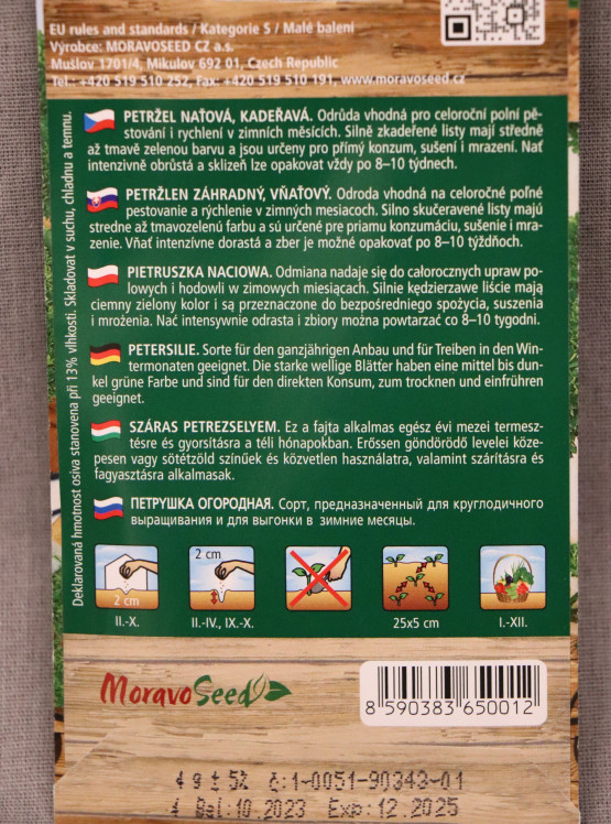 detail Petržel naťová kadeřavá ASTRA