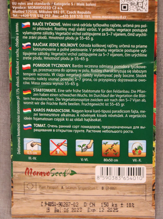 detail Rajče tyčkové STUPICKÉ POLNÍ RANÉ